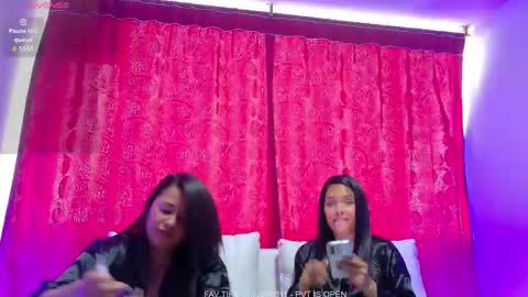 Double Delight online show from 04.23.26
