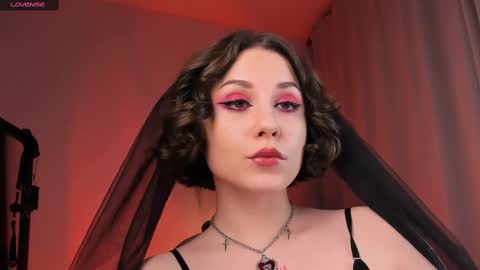 Snapshot of doublee_trouble chatting on 02.14.25 Eva ana Liza online show from 02.14.25