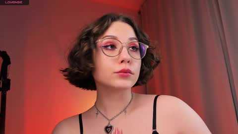 Snapshot of doublee_trouble chatting on 02.14.25 Eva ana Liza online show from 02.14.25