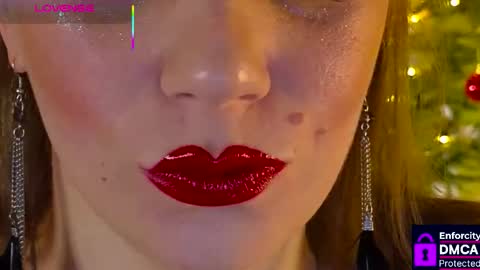 Snapshot of doublemeow chatting on 12.14.25 Emily online show from 12.14.25