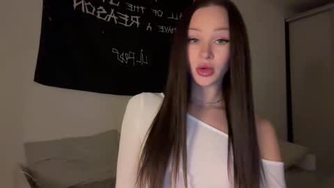 MOLLYYYY dont forget to give me a thumb up online show from 10.14.25