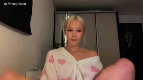 MOLLYYYY dont forget to give me a thumb up online show from 05.31.26
