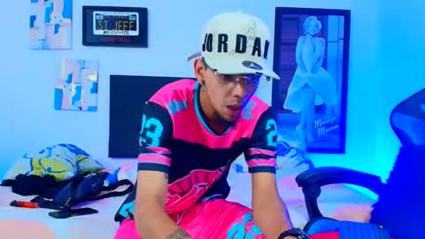 douglas_gallegos online show from 11.21.25