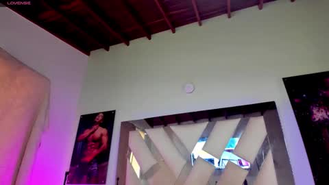 Snapshot of douglassafado chatting on 03.09.25 Douglas Safado online show from 03.09.25