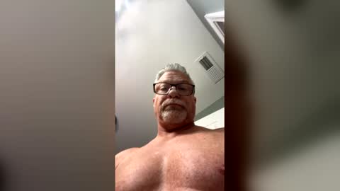 Snapshot of douglikes3xd chatting on 03.08.26 douglikes3xd online show from 03.08.26