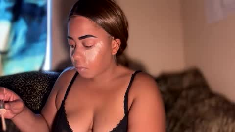 dove_love22 online show from 12.01.25