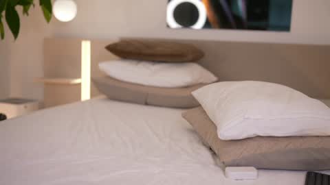 Snapshot of dovia chatting on 12.05.25 . . online show from 12.05.25