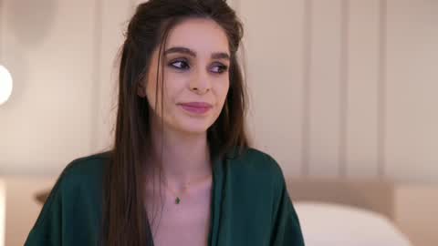 Snapshot of dovia chatting on 02.12.26 . . online show from 02.12.26