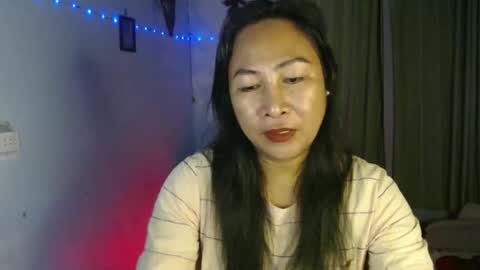 doyouwantme143 online show from 10.29.25