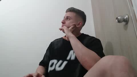 draco_boy2000 online show from 11.14.25