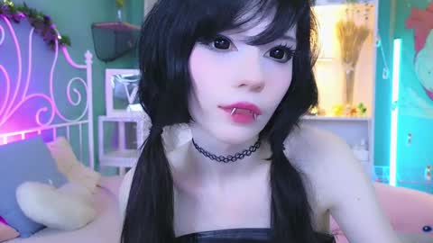 Snapshot of draculaura_ chatting on 12.26.24 Draculaura online show from 12.26.24