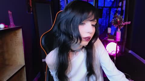 Snapshot of draculaura_ chatting on 01.29.25 Draculaura online show from 01.29.25