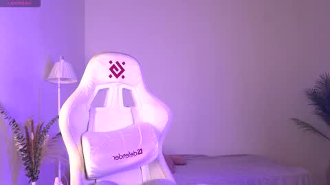 Snapshot of dragon_ink chatting on 10.27.25 Lisbeth Salander online show from 10.27.25