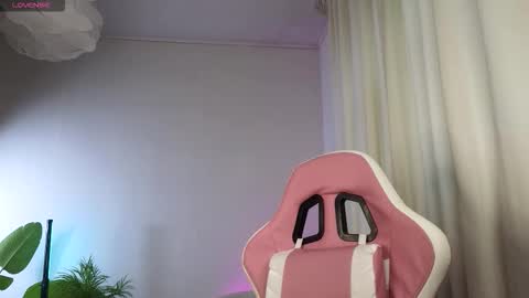 Snapshot of dragon_ink chatting on 12.02.25 Lisbeth Salander online show from 12.02.25