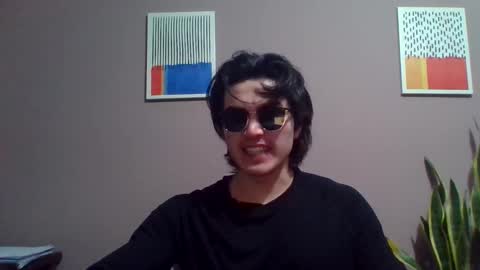 Snapshot of drake__wolf chatting on 10.21.25 drake__wolf online show from 10.21.25