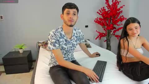 Snapshot of drake_and_zara chatting on 02.19.26 Drake and Zara online show from 02.19.26