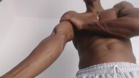 Drake 23 online show from 11.28.25