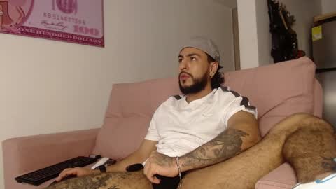 Snapshot of drake_jackson11 chatting on 01.28.25 drake jackson11 online show from 01.28.25