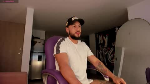 Snapshot of drake_jackson11 chatting on 09.28.25 drake jackson11 online show from 09.28.25