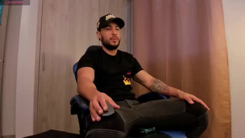 Snapshot of drake_jackson11 chatting on 11.20.25 drake jackson11 online show from 11.20.25