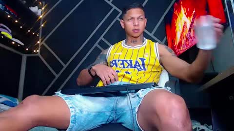 Drake online show from 02.13.25