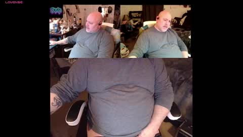 Snapshot of drake_r_darkrose chatting on 02.10.25 Drake D Vamp aka Drake DarkRose online show from 02.10.25