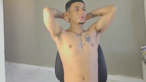 Snapshot of drake_the_kingmaster chatting on 12.04.24 ig kingmaster777 online show from 12.04.24