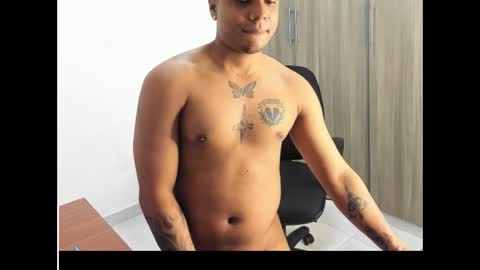 Snapshot of drake_the_kingmaster chatting on 10.18.25 ig kingmaster777 online show from 10.18.25