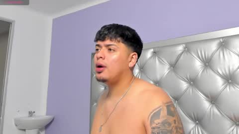 drakeeee online show from 10.18.25