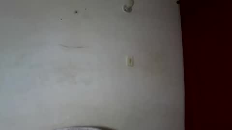 Andrs  Independent Model online show from 10.31.25