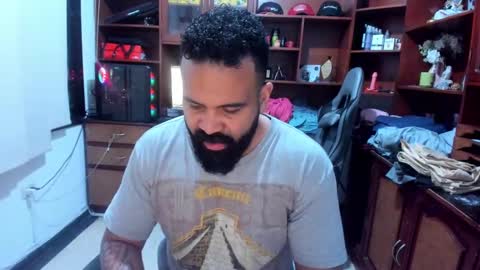 Snapshot of drako_argenti_ chatting on 12.11.24 Drako online show from 12.11.24