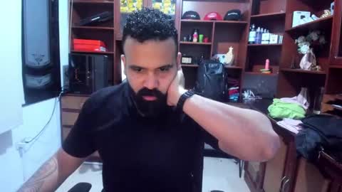 Snapshot of drako_argenti_ chatting on 12.13.24 Drako online show from 12.13.24