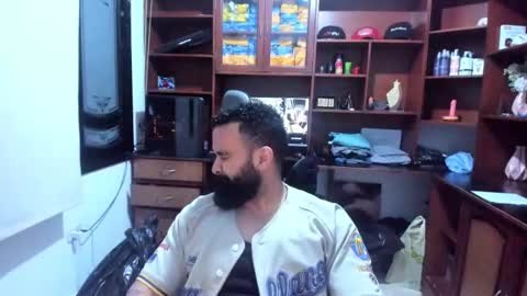 Snapshot of drako_argenti_ chatting on 12.22.24 Drako online show from 12.22.24