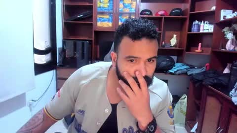 Snapshot of drako_argenti_ chatting on 12.22.24 Drako online show from 12.22.24