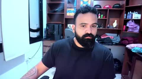 Snapshot of drako_argenti_ chatting on 12.26.24 Drako online show from 12.26.24