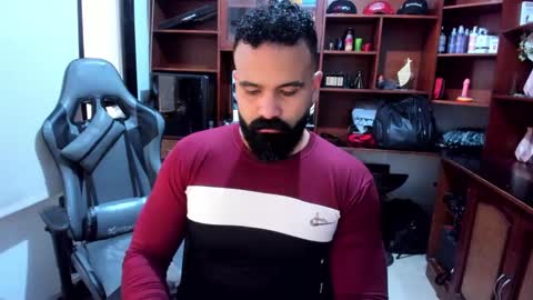 Snapshot of drako_argenti_ chatting on 12.31.24 Drako online show from 12.31.24