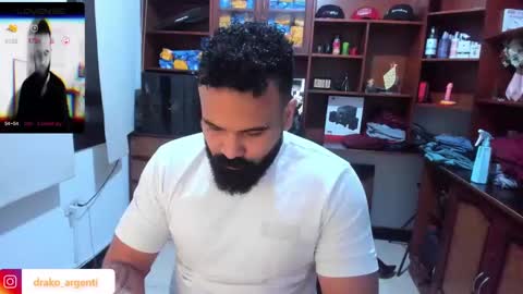 Snapshot of drako_argenti_ chatting on 01.04.25 Drako online show from 01.04.25