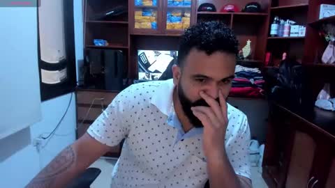 Snapshot of drako_argenti_ chatting on 01.11.25 Drako online show from 01.11.25