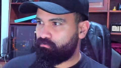 Snapshot of drako_argenti_ chatting on 01.28.25 Drako online show from 01.28.25