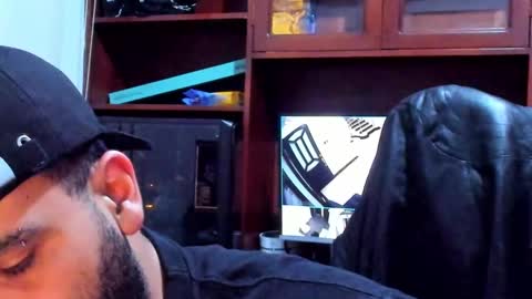 Snapshot of drako_argenti_ chatting on 01.28.25 Drako online show from 01.28.25