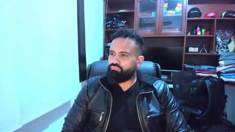 Snapshot of drako_argenti_ chatting on 02.04.25 Drako online show from 02.04.25