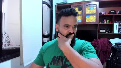 Snapshot of drako_argenti_ chatting on 02.13.25 Drako online show from 02.13.25