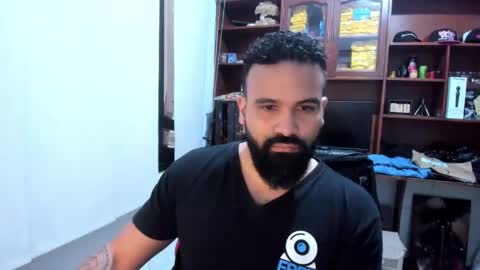 Snapshot of drako_argenti_ chatting on 02.15.25 Drako online show from 02.15.25