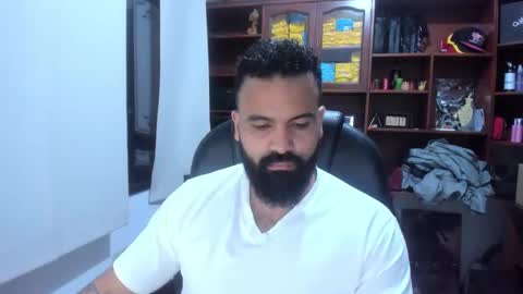 Snapshot of drako_argenti_ chatting on 03.04.25 Drako online show from 03.04.25