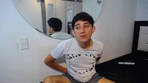 -- nicolle and jhon -- online show from 11.26.25