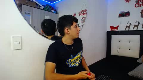 Snapshot of dravith_and_valery chatting on 12.17.25 -- nicolle and jhon -- online show from 12.17.25