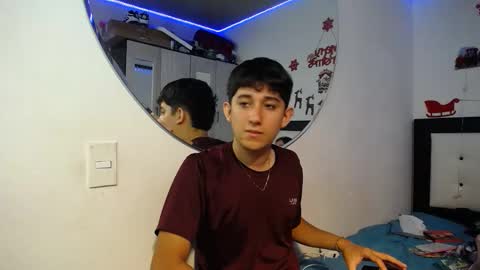 Snapshot of dravith_and_valery chatting on 12.20.25 -- nicolle and jhon -- online show from 12.20.25