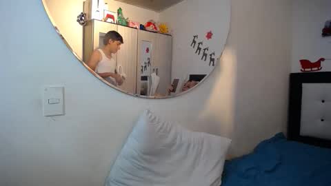 Snapshot of dravith_and_valery chatting on 01.17.26 -- nicolle and jhon -- online show from 01.17.26