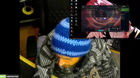 Snapshot of drawingcock chatting on 01.02.25 drawingcock online show from 01.02.25