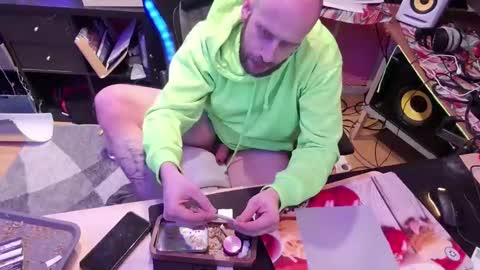 Snapshot of drawingcock chatting on 01.14.25 drawingcock online show from 01.14.25